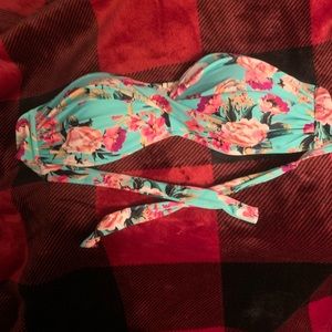 Floral bikini top
